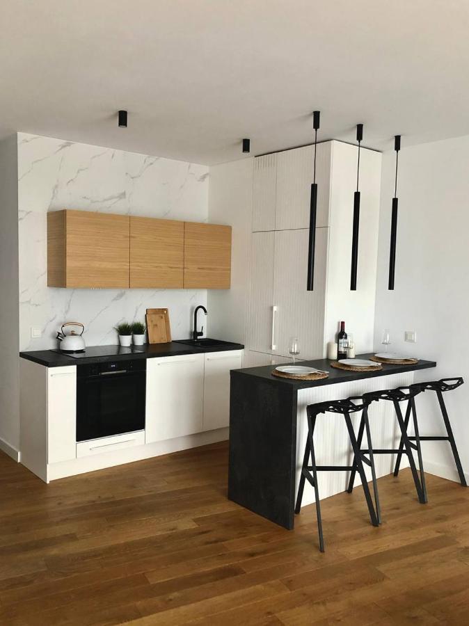 Apartaments Airport Okecie Premium Varşova Dış mekan fotoğraf
